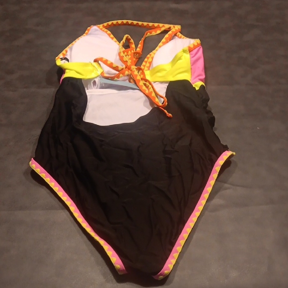 NWT! Popvil Vibrant Pink and Black One Piece Tie Back Swimsuit - Picture 7 of 10